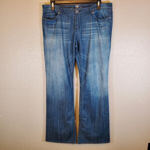 !it hottie size 33 Long women boot cut blue dark wash mid rise denim